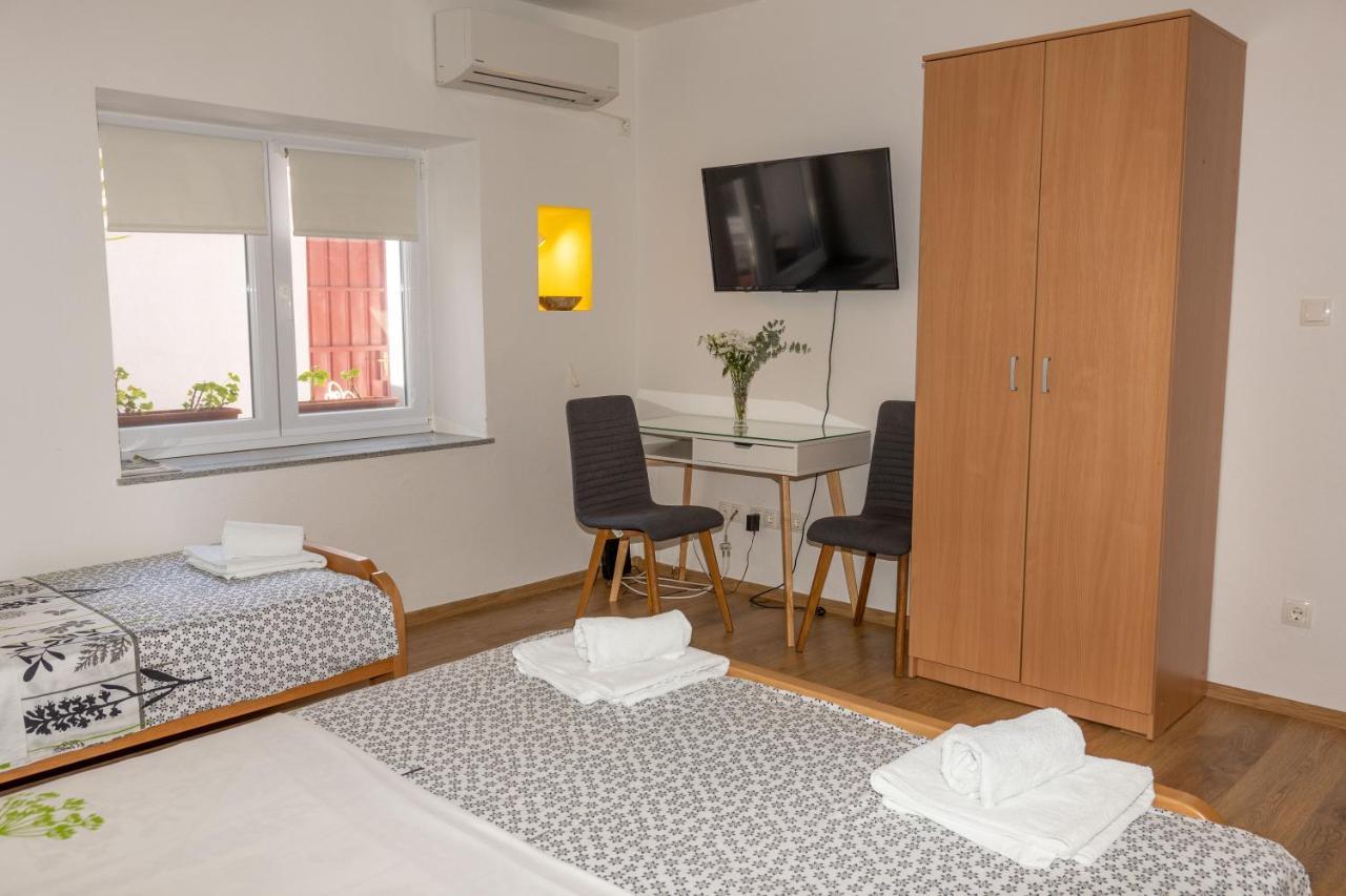 Apartments Uno Мостар Екстер'єр фото
